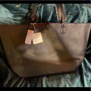 Beautiful black shoulder bag 💼